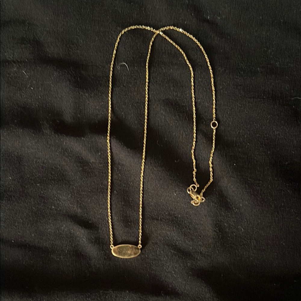 Elegant Gold Necklace
